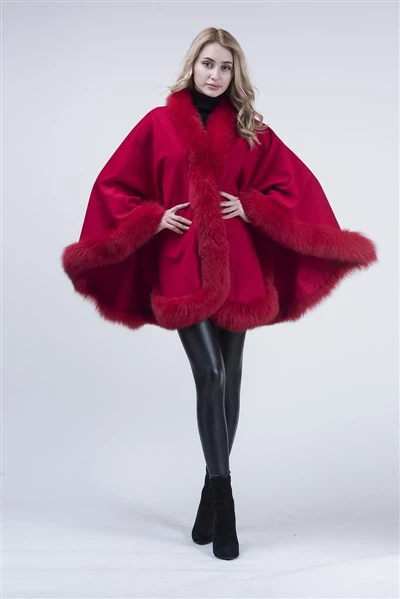 Écharpe en cachemire avec bordure en fourrure